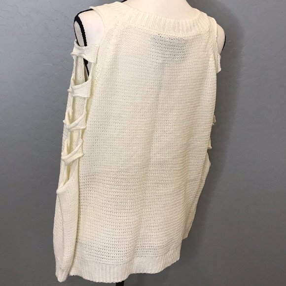 NWT LF Chandelier Women Cream Sweater Cut Out - Picture 3 of 8